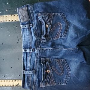 Silver suki size 33/33 mid boot jeans